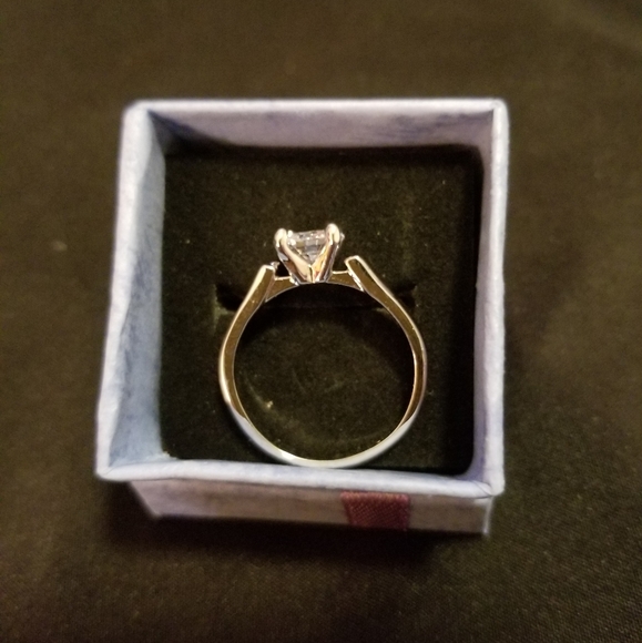 AAA Diamond CZ Engagement Ring - Picture 3 of 3